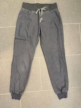 Figs Women’s Graphite Zamora Scrub Pants